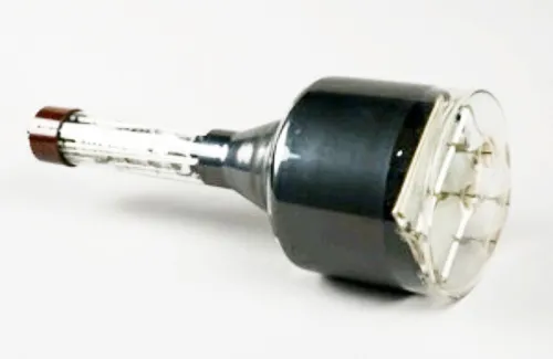 ЛН-8 трубка электронно-лучевая фото 3 ЛН-8 трубка электронно-лучевая фото 3